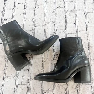 Kasar schwarze Leder-Booties mit Reißverschluss Blockabsatz weiche runde Spitze Größe 38 / 7 - Bild 1 von 6