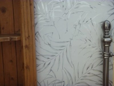 Silver Grey Ferns Wallpaper - Cressida - Metallic Feature Wall - 670532 - image 1 of 4