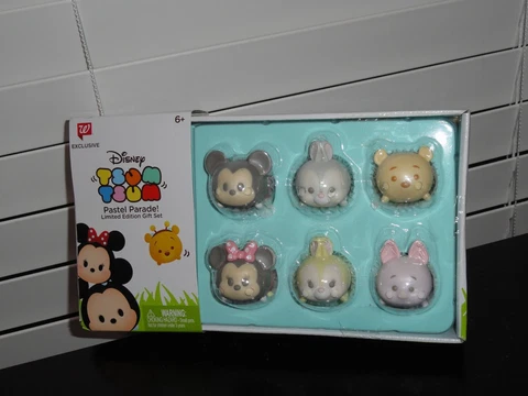 DISNEY TSUM TSUM PASTEL PARADE! WALGREENS EXCLUSIVE 6-PACK CANDY BOX Cover
