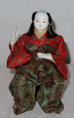 Antigua muñeca Hina de músico masculino sentado 6 3/8" BH2#AD4161415.8 Foto 1 de 4