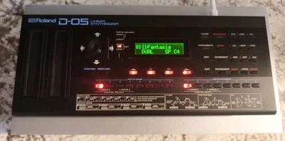 Roland Boutique D-05  Foto 1 de 4