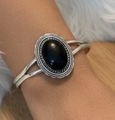 Brazalete Brazalete Howlite Negro Tono Plata | Joyería Ajustable Boho Western Foto 1 de 4