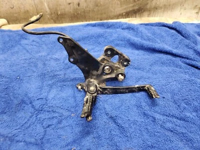 2007 SUZUKI GSXR 750 GSX-R 750 GSXR750 conjunto traseiro direito apoio para os pés - Imagem 1 de 4