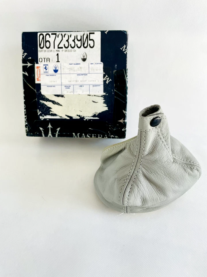 Bota de cambio manual Maserati GRIS CLARO 67233905 NUEVA Foto 1 de 3
