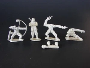Lot of 4 Ninjas Metal Vintage 28mm - Picture 1 of 1