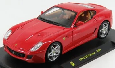 MODELLINO AUTO STATICO FERRARI 599 GTB FIORANO 2006 - CON VETRINA 1/24 - Immagine 1 di 4