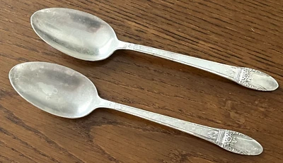 2 cucharas para servir vintage 1939 ROGERS BROS 1847 IS plateadas PRIMER AMOR 8,5" Foto 1 de 4