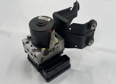 2014-2016 Dodge RAM 1500 5.7L Antilock Brake Module ABS Pump 68193650AD OEM - Image 1 of 4