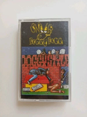 SNOOP DOGGY DOGG + DOGGYSTYLE CASSETTE TAPE - 13 TRACKS - DEATH ROW RECORDS 1993 - Image 1 of 4