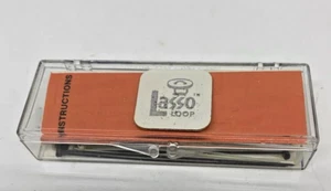 Rare 1976 Stacy Fabrics Lasso Loop Button Fix Kit 33 Pieces w/Instructions - Picture 1 of 14