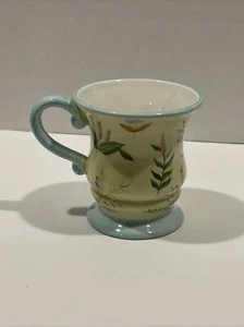 Hermosa taza de pedestal floral pintada a mano Capriware taza de café acanalada - Imagen 1 de 4