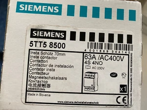 Siemens Schütz 63A 4NA 230VAC 3 Module 5TT58500 - Bild 1 von 1