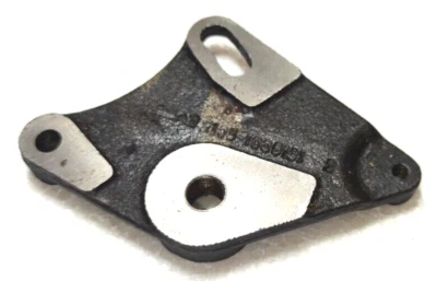 Soporte Para Sujetar El Tensor De La Correa De Distribucion LADA 2105 Bracket - Image 1 of 4