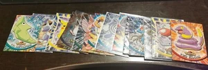 Pokemon TOPPS Cards -HOLO and NON HOLO-1999 BLACK RED BLUE LOGOS with Blastoise - Picture 1 of 18