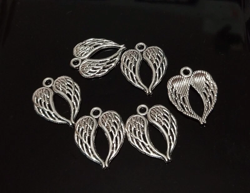 5pz ciondoli ali cuore in metallo colore argento tibet 21x17mm bijoux - Immagine 1 di 1