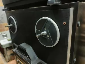2x TEAC TASCAM set viti tridente speciali diametro vite 4,0 mm - Foto 1 di 8