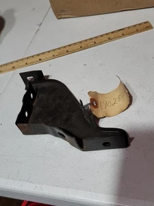 1960 PLYMOUTH NOS 6 CYL 8 CYL BRACE, RADIATOR AIR SHIELD MOPAR 1902862 OEM - Picture 1 of 5