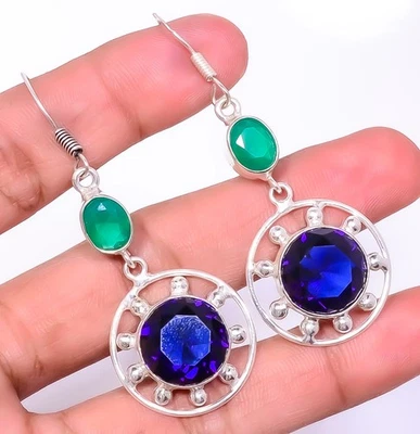 Pendiente de joyería enchapado en plata con zafiro azul, esmeralda (simulado) 2,34" TE77819 Foto 1 de 3