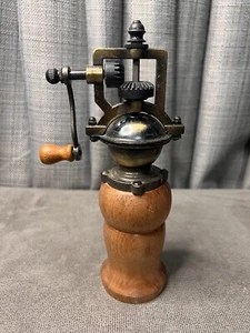 VTG Wood Metal Spice Pepper Mill Grinder Brutalist Farmhouse Hand Crank 7 Inch - Picture 1 of 10