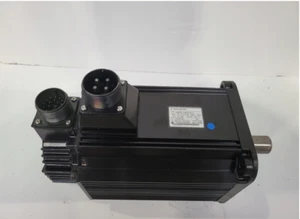 ♕♕♕ YASKAWA SGMGH-18A5A-MU11 SERVO MOTOR 1.8kW 14.9A 200V UPS ♕♕♕ - Picture 1 of 2