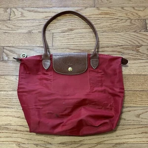 LONGCHAMP Bag Le Pliage Medium Top Handle Red Nylon Brown Leather Trim 13 X 10 - Picture 1 of 5