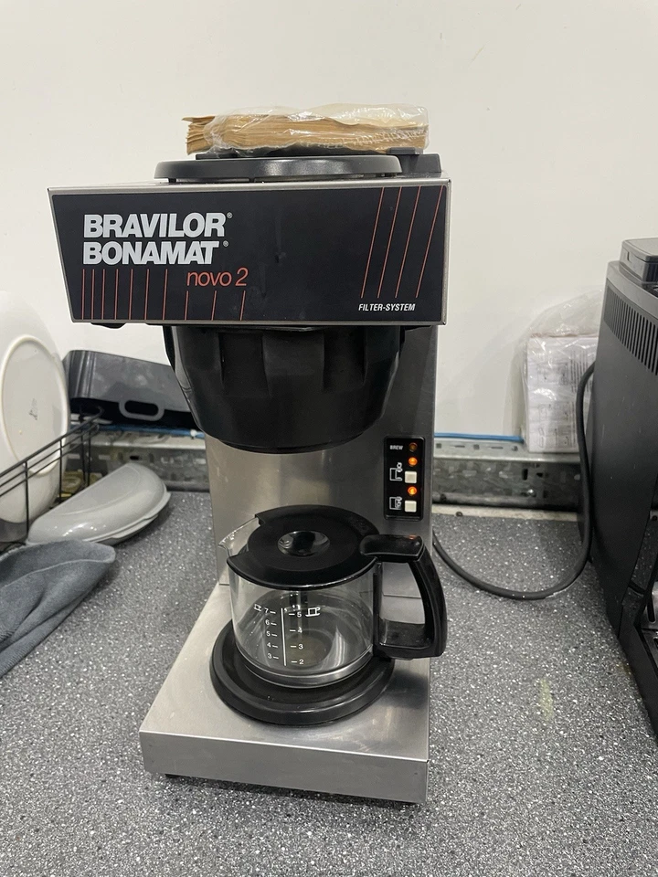 Bravilor Bonamat Novo 2 Filter System Coffee Machine With 2 Jugs - Image 1 of 4
