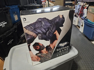 Estatua icono escala 1:6 Dark Knight Rises Bane de DC Collectibles Foto 1 de 4