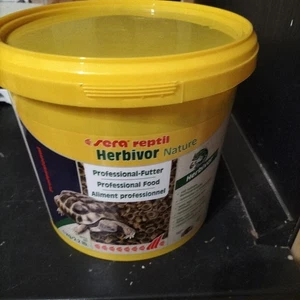 Sera Reptil Herbivor Nature 3,8 litri (1 Kg) - Mangime per Rettili Erbivori - Foto 1 di 1