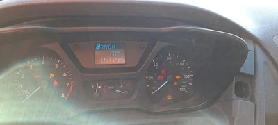 Transit 150 OE 2017 velocímetro calibre grupo 57 k millas Ford Foto 1 de 4