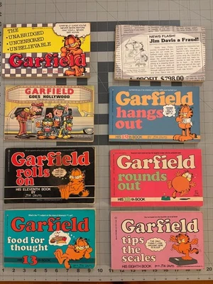 Vintage lot of Garfield Books By Jim Davis – 8 Books Many 1st edition - Image 1 of 2