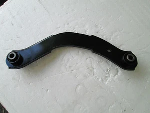 02 03 04 05 06 Mitsubishi Lancer Rear Control Arm OEM (NON EVO) - Picture 1 of 2