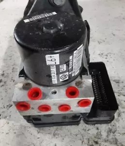 2013-2015 Volkswagen Passat ABS Anti-Lock Brake Pump Control Module Assembly - Picture 1 of 7