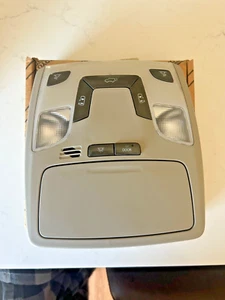 New OEM Genuine Toyota Overhead Console 201 1- 2014 Toyota Sienna 04005-55308-E0 - Picture 1 of 4