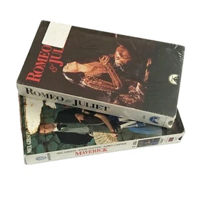 VHS Tapes Movie Lot Romeo & Juliet By William Shakespeare And Maverick 1994 VHS - Imagen 1 de 10