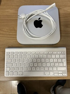 Mac Mini late 2014 con SSD 500 Gb  - Processore i5, RAM 4 Gb + Magic keyboard - Immagine 1 di 3