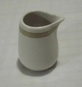 VINTAGE STERLING CHINA USA 06 RESTAURANT WARE INDIVIDUAL CREAMER - Picture 1 of 2