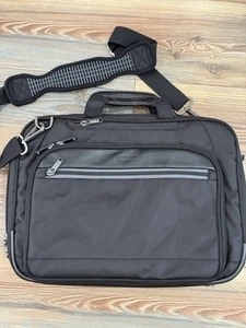 Authentic Kenneth Cole Reaction "No Easy Way Out" Laptop Shoulder Briefcase - Picture 1 of 9