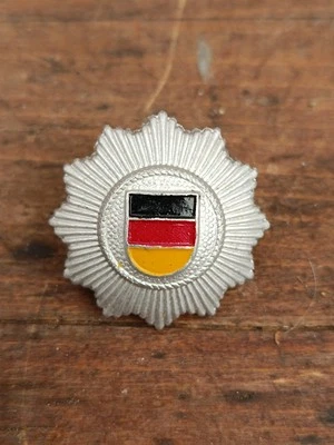 altes Abzeichen  Tschako Mützenabzeichen KVP DDR NVA Präwema Original Selten  - Bild 1 von 3