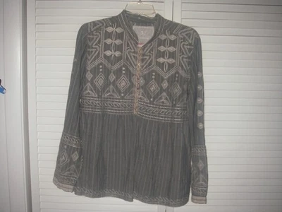 BLUSA JOHNNY WAS LS AZUL/GRIS BORDADA IMPERIO CINTURA TALLA PEQUEÑA USADA EN EXCELENTE ESTADO Foto 1 de 4