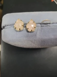 PENDIENTES KENDRA SCOTT TESSA STUD CUARZO ROSA TONO DORADO ENVÍO GRATUITO - Imagen 1 de 2