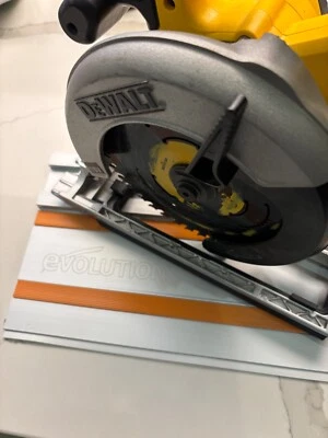 DEWALT Saw DCS391 / DCS565 Adaptor base / skid plate for  Evolution Guide rail - Image 1 of 4