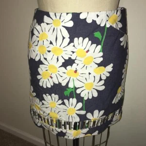 Lilly Pulitzer Blue & White Daisy Floral & Ladybug Print Cut-Out Mini Skirt  4 - Picture 1 of 9