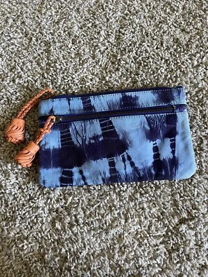 Bolso sin asas de cuero azul tie dye Jasper And Jeera Foto 1 de 3