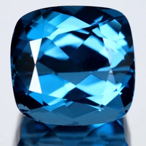34.07 ct AAA Grade Gorgeous Cushion Cut (18 x 17 mm) Genuine London Blue Topaz - Picture 1 of 2