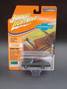Johnny Lightning 1969 Chevy Impala SS Convertible fathom green -  New 1:64 - Picture 1 of 2