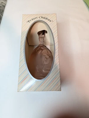 Розовый матовый детский молитвенный колокол Fenton новый в коробке винтажный  - Изображение 1 из 4