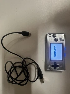 Gameboy Micro Silver W/ USB charge Cable, Clear Faceplate & Banjo Kazooie 2 - Picture 1 of 11