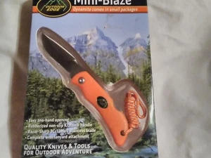 OUTDOOR EDGE MINI BLAZE KNIFE - Picture 1 of 4