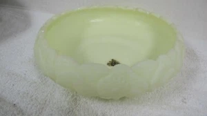 VINTAGE FENTON CUSTARD SATIN YELLOW PLANTER LOW CONSOLE 9" BOWL WATER LILLY - Picture 1 of 6