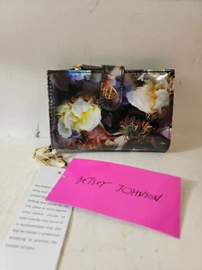 Betsey Johnson Patent Floral XO Casey Credit Card Case Wallet / Keyring.. New - Picture 1 of 12